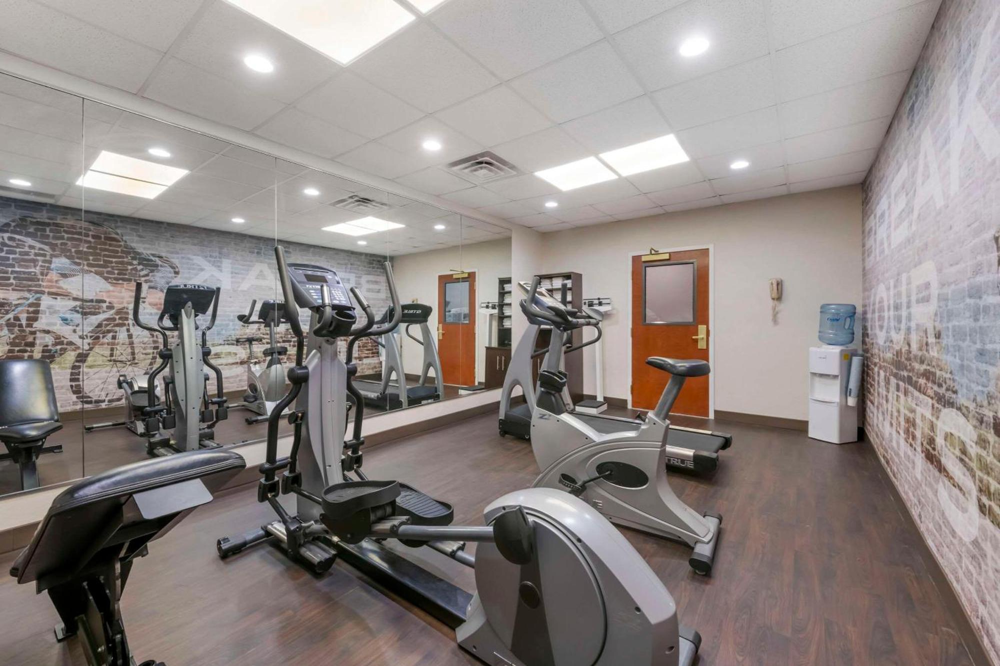Surf And Fernandina At Amelia Island, Ascend Collection Hotel